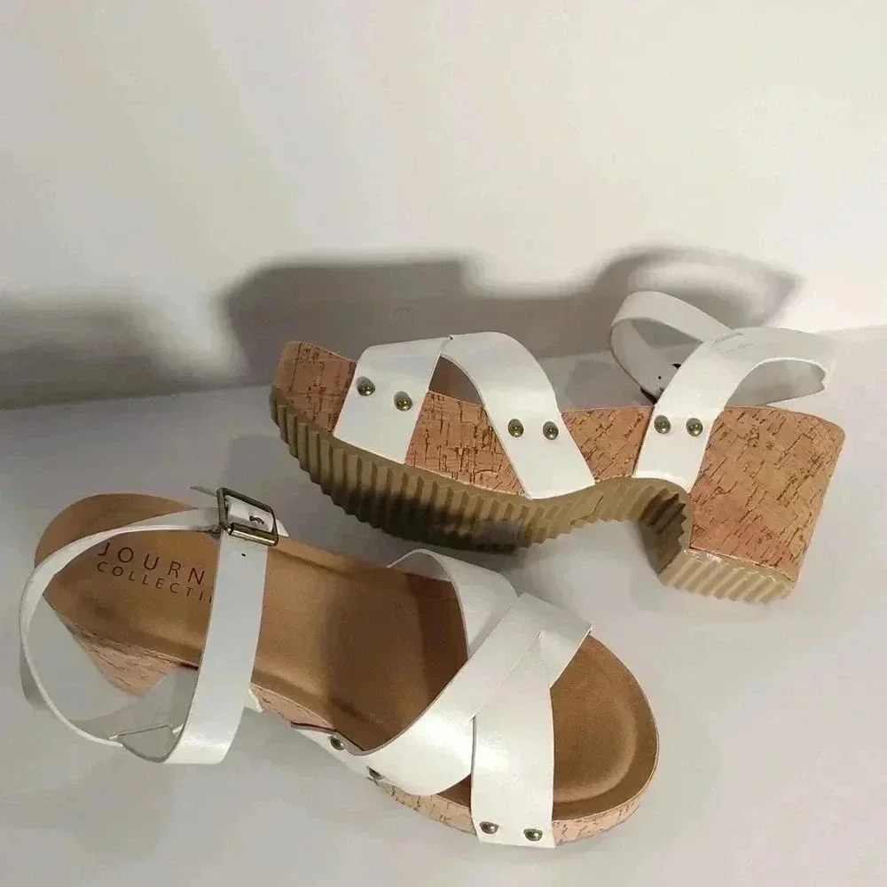Journee Collection Women's Shoes Size 9 - Picture 3 of 3